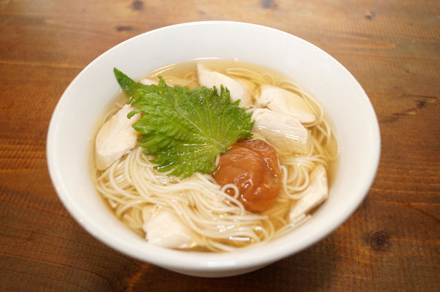 ちびまる子ちゃんの山根くんちのにゅうめん ちびまる子ちゃんのにゅうめん ちびまる子ちゃんの料理を作ってみた ビストロアニメシの料理 アニメや漫画のレシピ 前田未希のレシピ