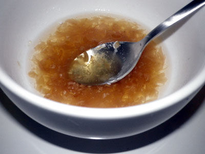 ビストロ・アニメシ　ライオンキング　ハクナマタタ　虫を食べる