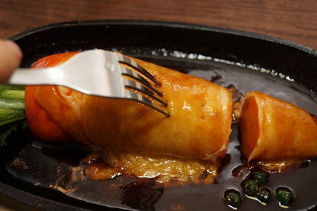 ビストロ・アニメシ　ウサビッチの人参ステーキ　にんじんステーキ　キレネンコの好物　人参ステーキの作り方　人参ステーキのレシピ　アニ飯　