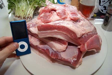 ビストロ・アニメシ　マンモスの肉　輪切り　はじめ人間ギャートルズ