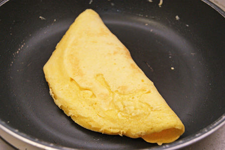 ビストロ・アニメシ　ホットケーキ　魔女の宅急便　キキ