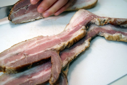 ビストロ・アニメシ ハウルの動く城 ベーコンエッグ 作り方 燻製