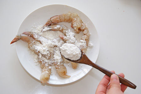 ビッグエビフライ　ビストロ・アニメシ　大きなエビフライ