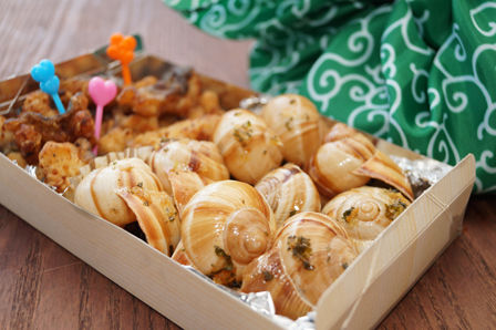 ビストロ・アニメシ　古代ローマ弁当　テルマエ・ロマエ　パニス　酵母パンの作り方　古代パンのレシピ　エスカルゴのオイル漬け　ウツボのフライ