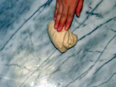 ハイジの白パン　ブレッツェン　ビストロ・アニメシ