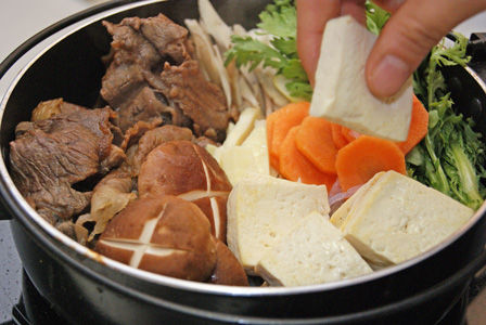 死の翼アルバトロス　ビストロ・アニメシ　すき焼き　関西風　ビール　ルパン三世