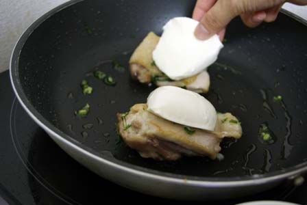 のだめカンタービレ　地鶏のカプリ風　ビストロ・アニメシ