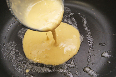 ビストロ・アニメシ　ホットケーキ　魔女の宅急便　キキ