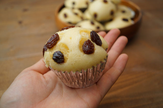 ビストロ・アニメシ　あの花　あの日見た花の名前を僕達はまだ知らない　あの花の蒸しパン　めんまの蒸しパンの作り方　アニメの食べ物を再現　レーズン蒸しパン