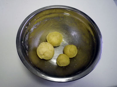 不思議の国のアリス 食べるティーカップ&ソーサー 009