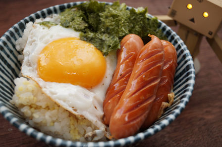 ビストロ・アニメシ　よつばと！のソーセージどん　ソーセージ丼の作り方　よつばのとーちゃんの料理