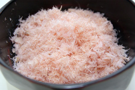 ビストロ・アニメシ　桜でんぶ　桜でんぶの作り方　サツキちゃんのお弁当　となりのトトロ　ジブリ飯