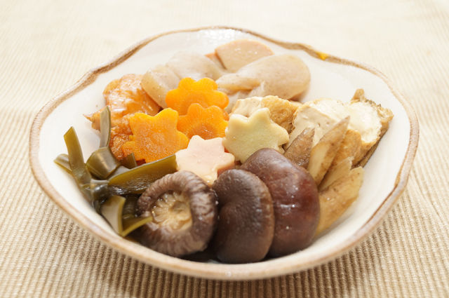 うさぎドロップ　お煮しめの作り方　煮物のレシピ　ビストロ・アニメシ　りんちゃんの煮物　かまぼこ入りの煮物